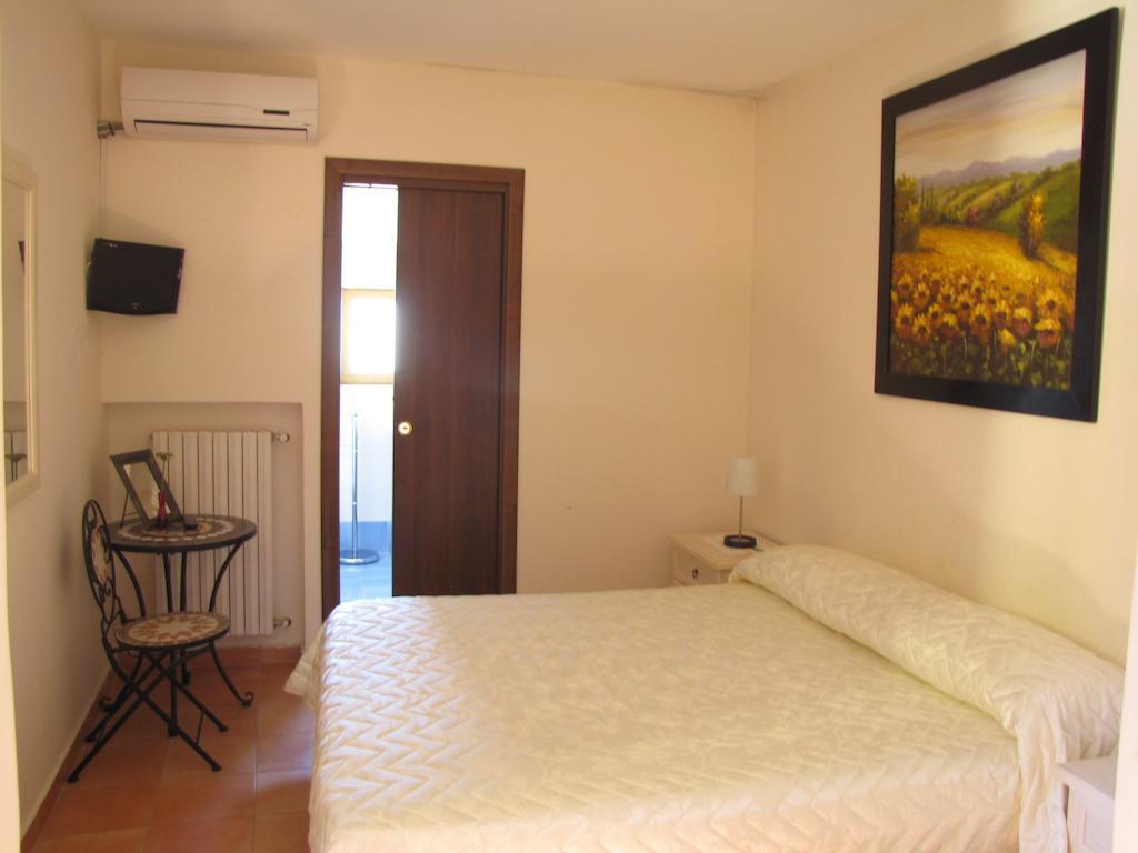 ساليرنو B&B Moscani الغرفة الصورة